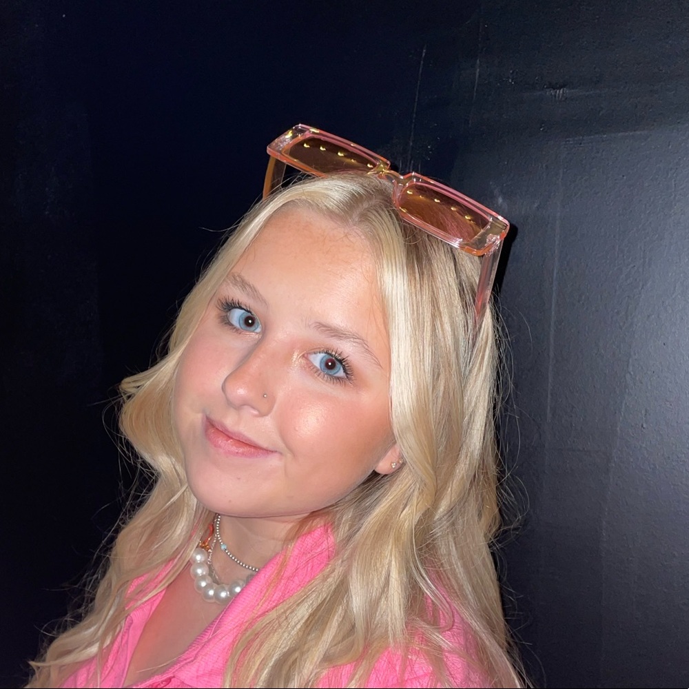 Meet your Posher, Madison